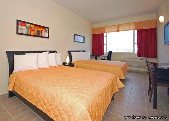 Comfort Inn & Suites Levittown Bilik gambar